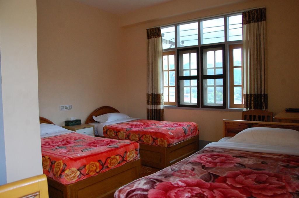 Dormitory @ Golden Kalaw Hotel Экстерьер фото
