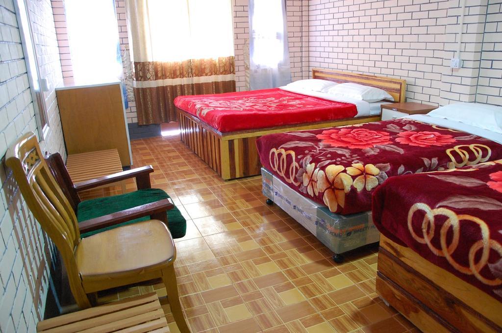 Dormitory @ Golden Kalaw Hotel Экстерьер фото