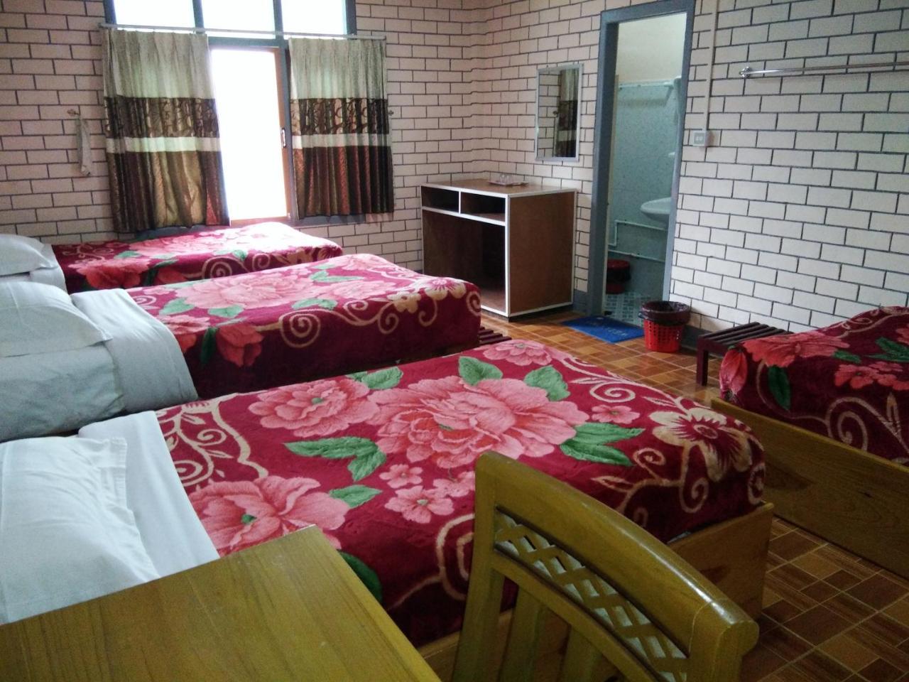 Dormitory @ Golden Kalaw Hotel Экстерьер фото