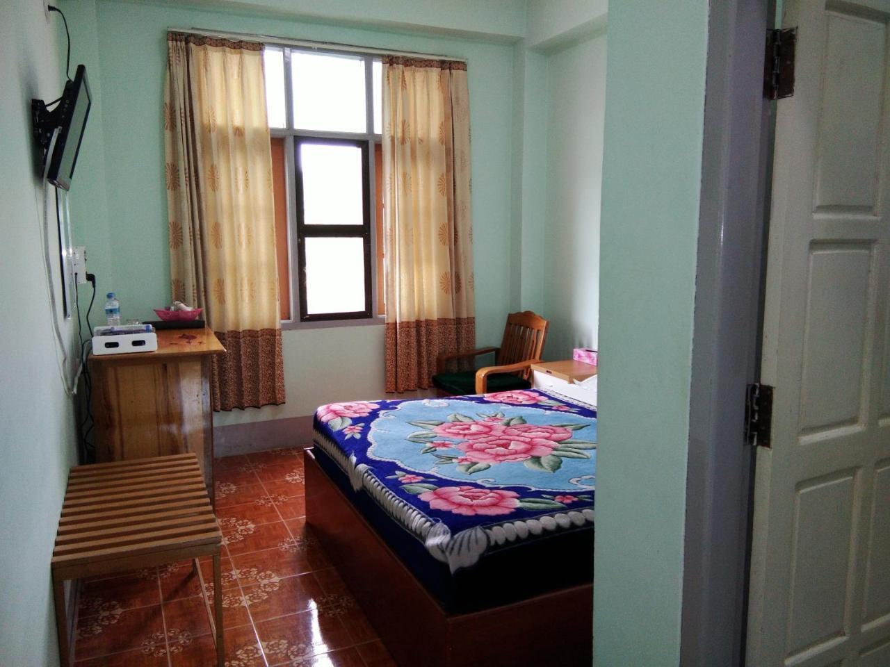 Dormitory @ Golden Kalaw Hotel Экстерьер фото