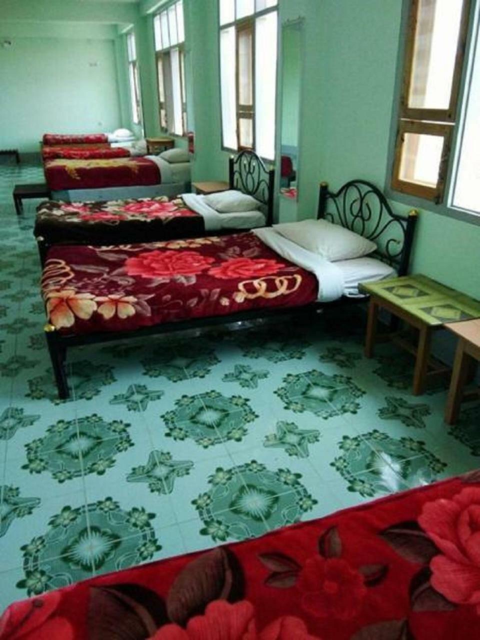 Dormitory @ Golden Kalaw Hotel Экстерьер фото